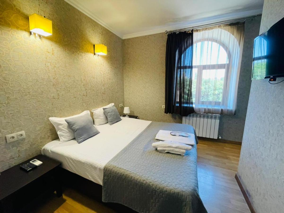 My Cityhotel Tbilissi Extérieur photo